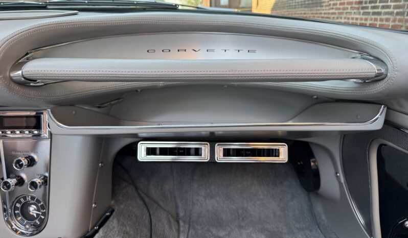 								1959 Chevrolet Corvette 5-Speed full									