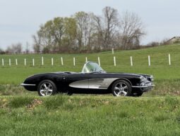 										1959 Chevrolet Corvette 5-Speed full									