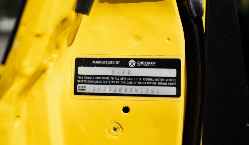 								1970 Dodge Challenger TA 340 Six Pack full									