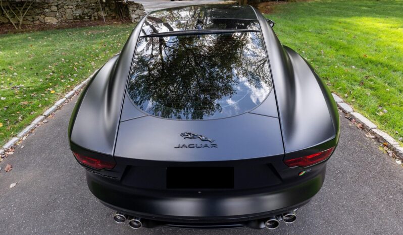 								2022 Jaguar F-Type R Coupe AWD full									