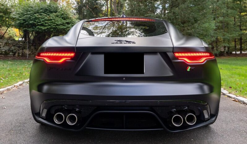 								2022 Jaguar F-Type R Coupe AWD full									