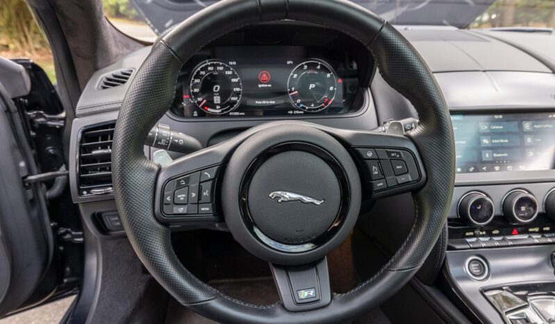 								2022 Jaguar F-Type R Coupe AWD full									