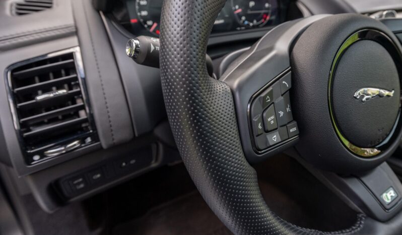 								2022 Jaguar F-Type R Coupe AWD full									