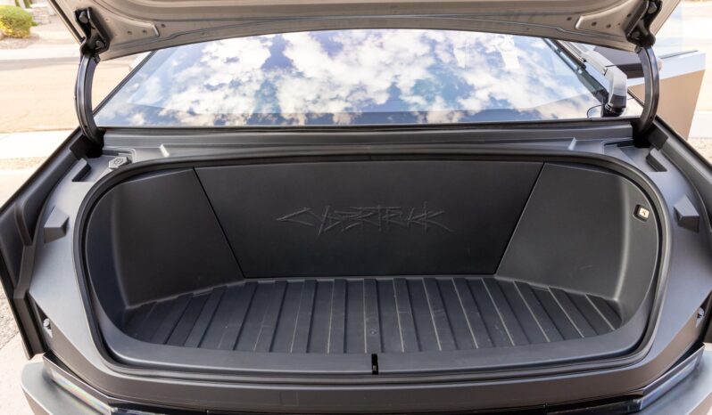 								2024 Tesla Cybertruck Foundation Series full									