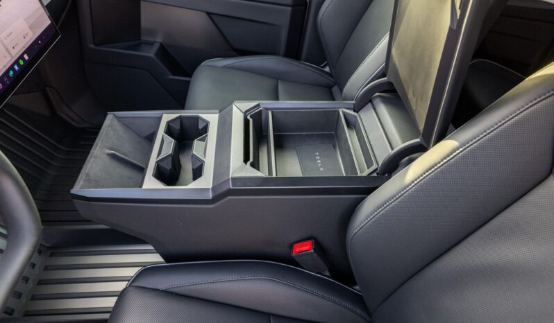 								2024 Tesla Cybertruck Foundation Series full									