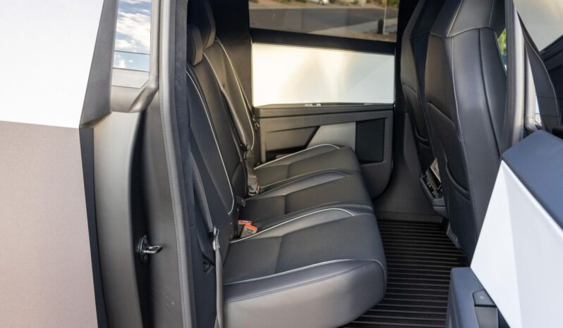 								2024 Tesla Cybertruck Foundation Series full									