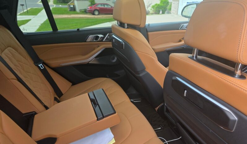 								2024 BMW X5 M60i AWD full									