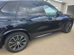 										2024 BMW X5 M60i AWD full									