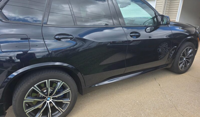 								2024 BMW X5 M60i AWD full									