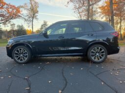 										2024 BMW X5 M60i AWD full									