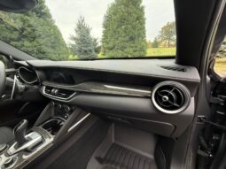 										2023 Alfa Romeo Stelvio Quadrifoglio full									