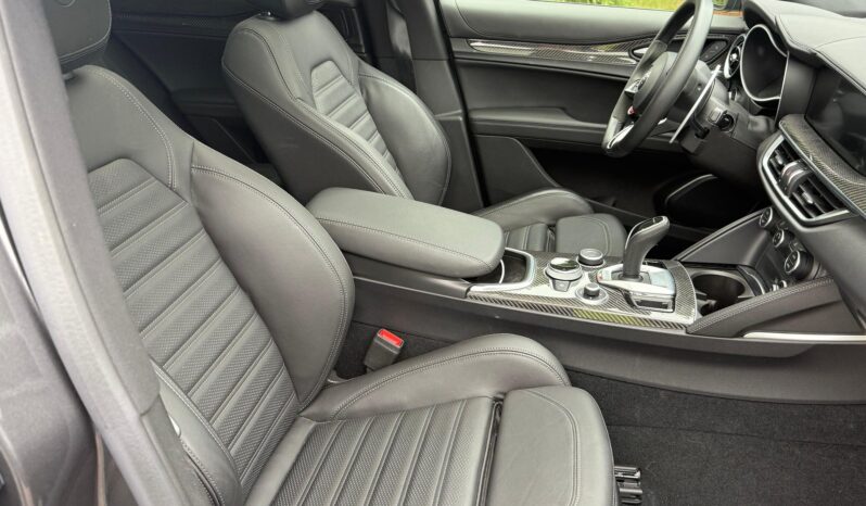 								2023 Alfa Romeo Stelvio Quadrifoglio full									