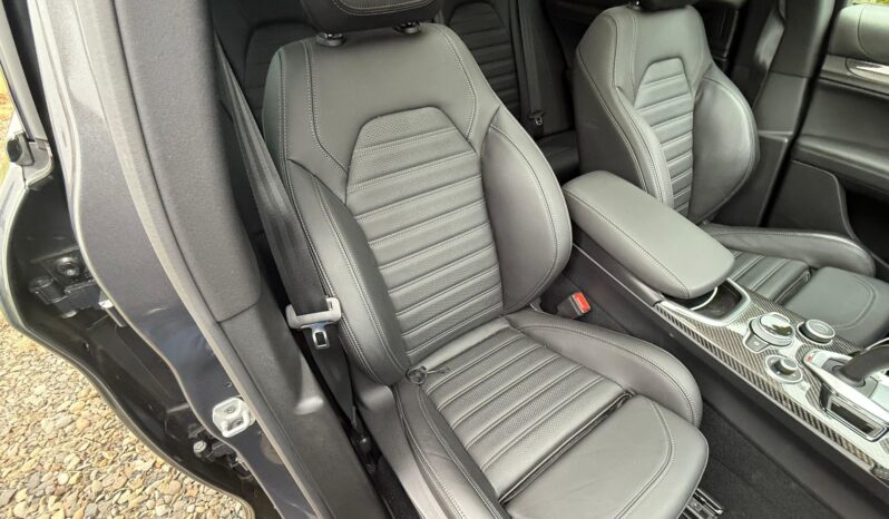 								2023 Alfa Romeo Stelvio Quadrifoglio full									