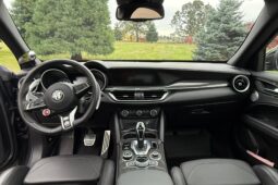 										2023 Alfa Romeo Stelvio Quadrifoglio full									