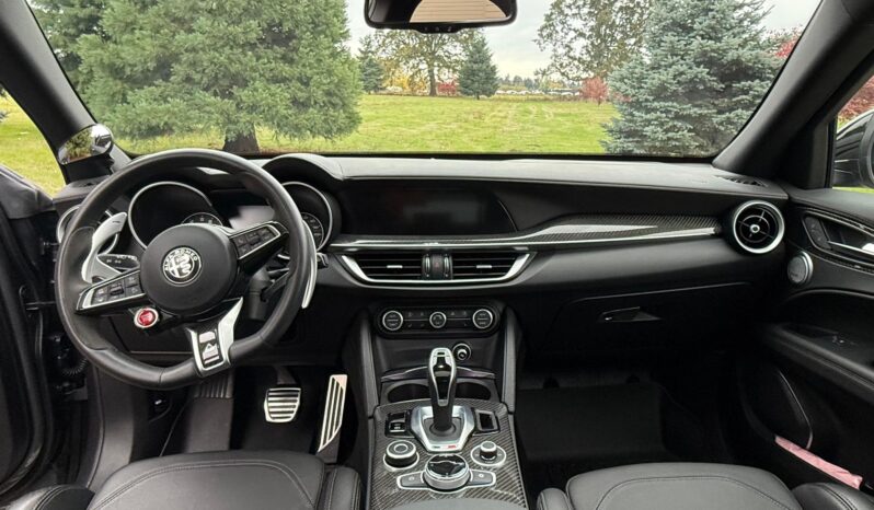 								2023 Alfa Romeo Stelvio Quadrifoglio full									