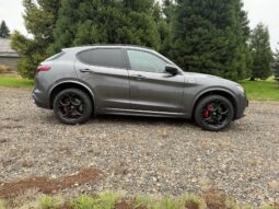 										2023 Alfa Romeo Stelvio Quadrifoglio full									