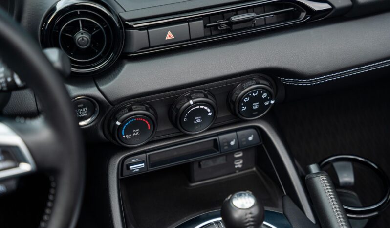 								2024 Mazda MX-5 Miata RF Club full									