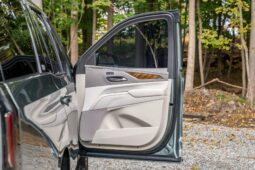 										2023 Cadillac Escalade 4WD Sport Platinum full									