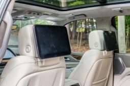 										2023 Cadillac Escalade 4WD Sport Platinum full									