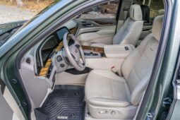 										2023 Cadillac Escalade 4WD Sport Platinum full									