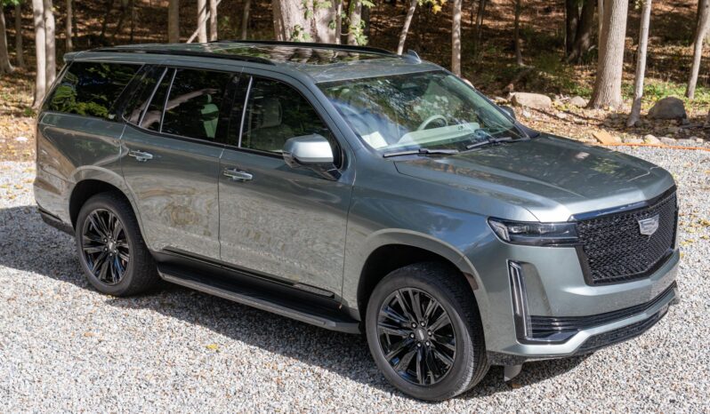 								2023 Cadillac Escalade 4WD Sport Platinum full									