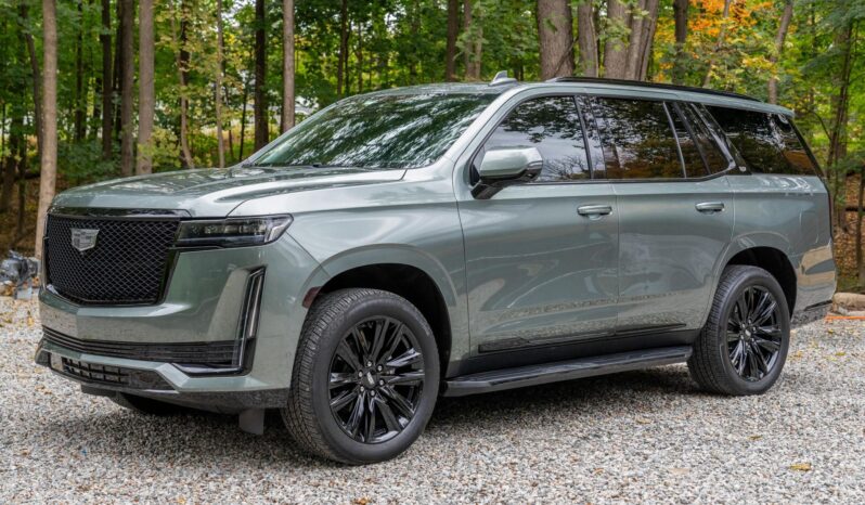 								2023 Cadillac Escalade 4WD Sport Platinum full									