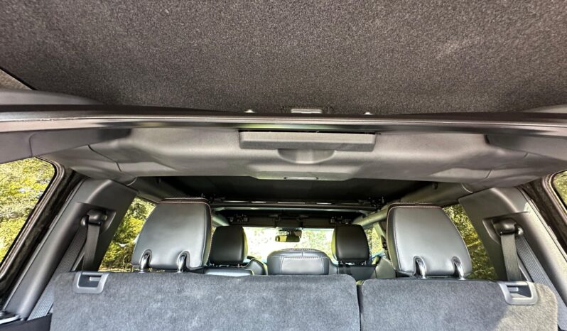 								2023 Ford Bronco Raptor 4WD full									