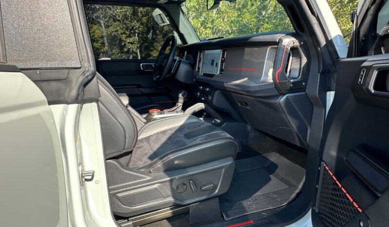 								2023 Ford Bronco Raptor 4WD full									