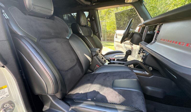 								2023 Ford Bronco Raptor 4WD full									