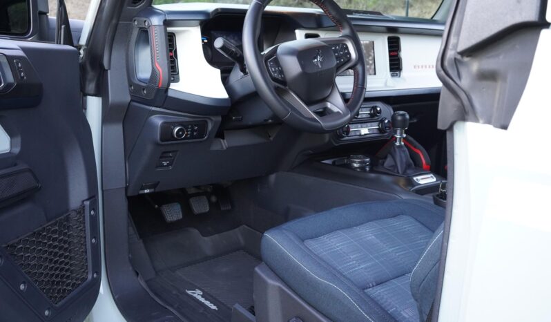 								2023 Ford Bronco Heritage Edition EcoBoost full									