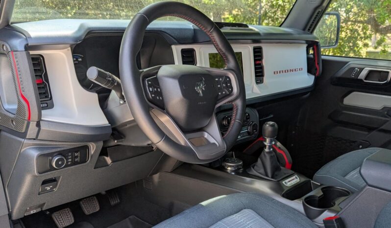 								2023 Ford Bronco Heritage Edition EcoBoost full									