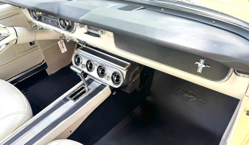 								1965 Ford Mustang Coupe 289 full									