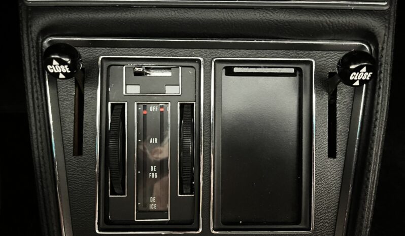 								1971 Chevrolet Corvette Coupe 4-Speed full									