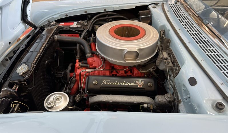 								1957 Ford Fairlane 500 Skyliner full									