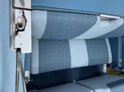 										1957 Ford Fairlane 500 Skyliner full									