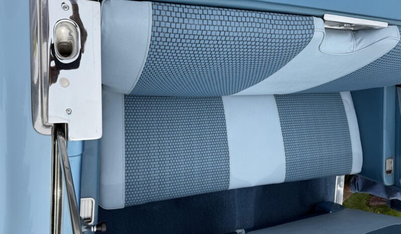 								1957 Ford Fairlane 500 Skyliner full									