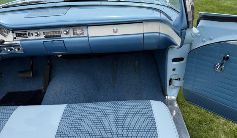 								1957 Ford Fairlane 500 Skyliner full									