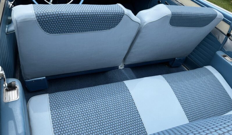 								1957 Ford Fairlane 500 Skyliner full									