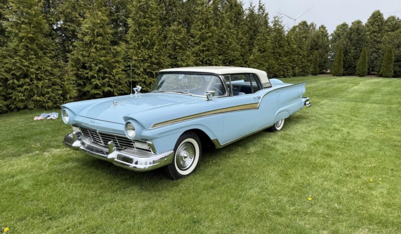 								1957 Ford Fairlane 500 Skyliner full									