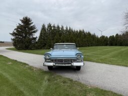 										1957 Ford Fairlane 500 Skyliner full									