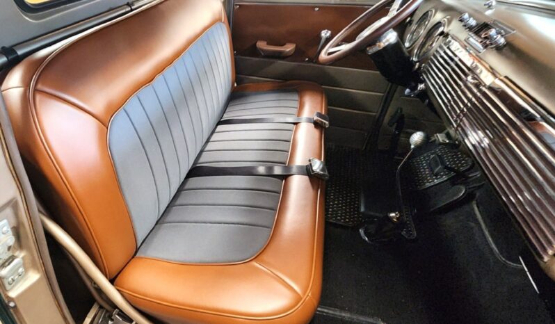 								1952 Chevrolet 3100 5-Window Pickup full									