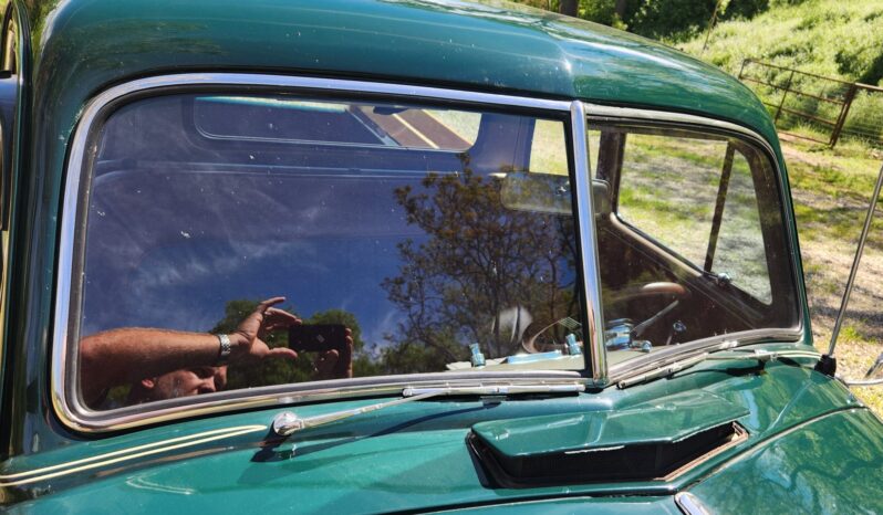 								1952 Chevrolet 3100 5-Window Pickup full									