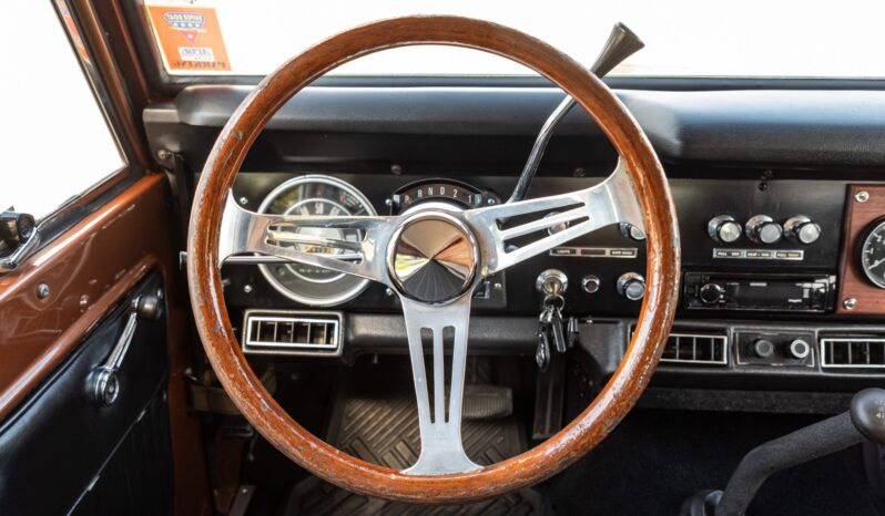 								1977 Ford Bronco Sport 302 full									