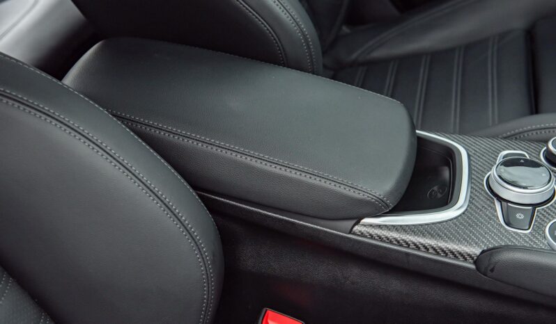 								2024 Alfa Romeo Giulia Quadrifoglio full									