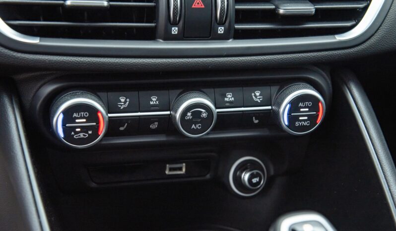 								2024 Alfa Romeo Giulia Quadrifoglio full									