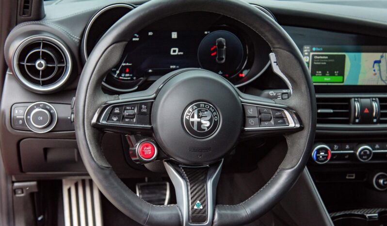 								2024 Alfa Romeo Giulia Quadrifoglio full									