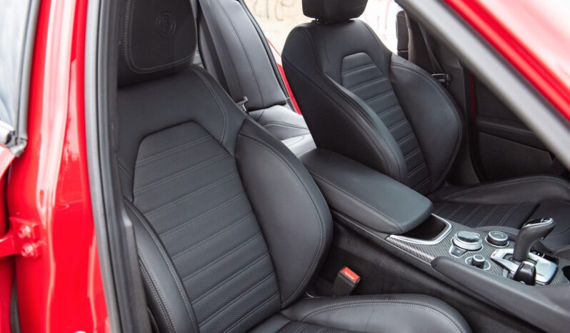 								2024 Alfa Romeo Giulia Quadrifoglio full									