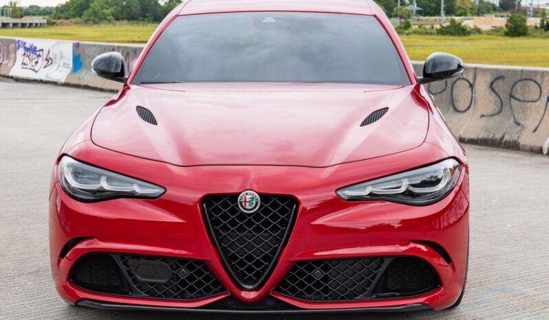 								2024 Alfa Romeo Giulia Quadrifoglio full									