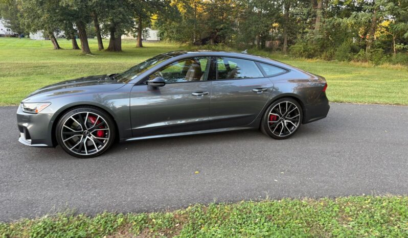 								2022 Audi S7 444-hp Turbo V6 full									