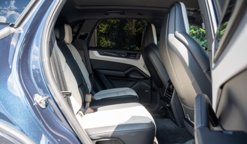 								2024 Porsche Cayenne S 468-hp AWD full									